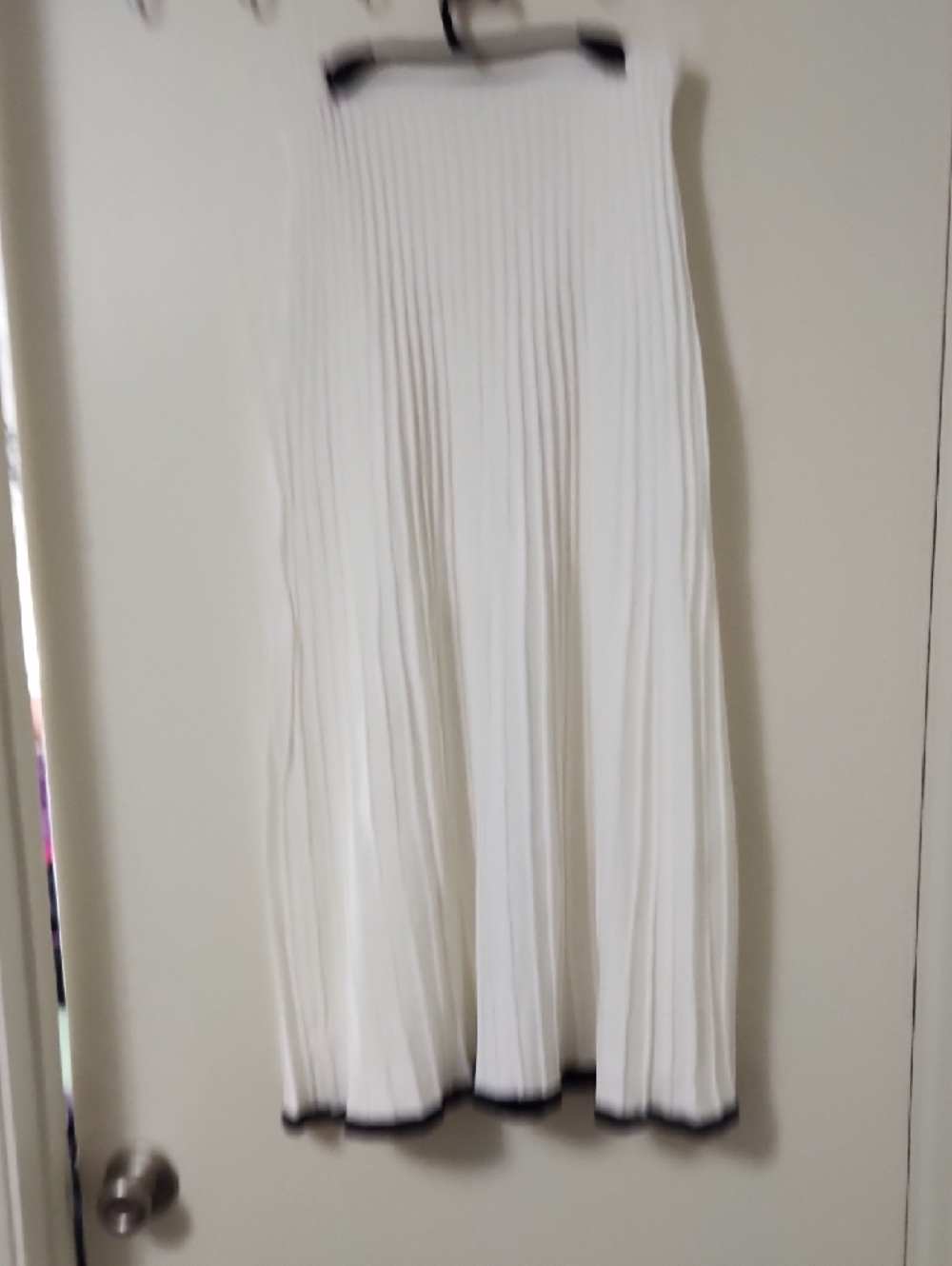 Commense 2-Piece Knit Set NWT - Picture 7 of 9